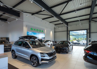 Showroom AMAG La Tour-de-Trême ©architectes.ch